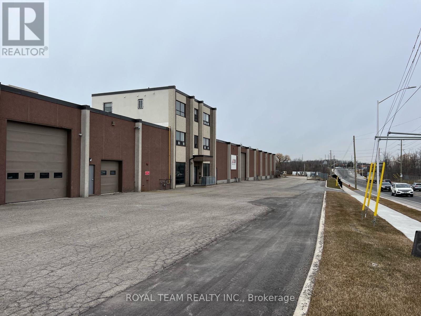 270 BRONTE STREET N Property Photo 1