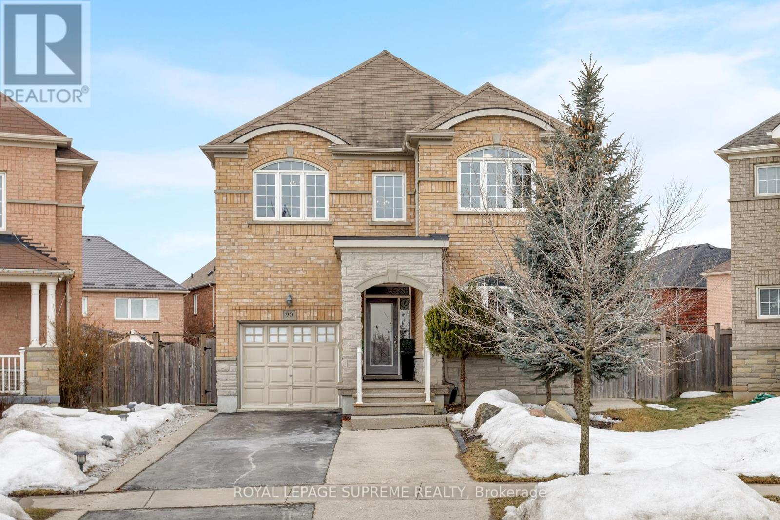 90 Lightcatcher Circle Property Photo 1