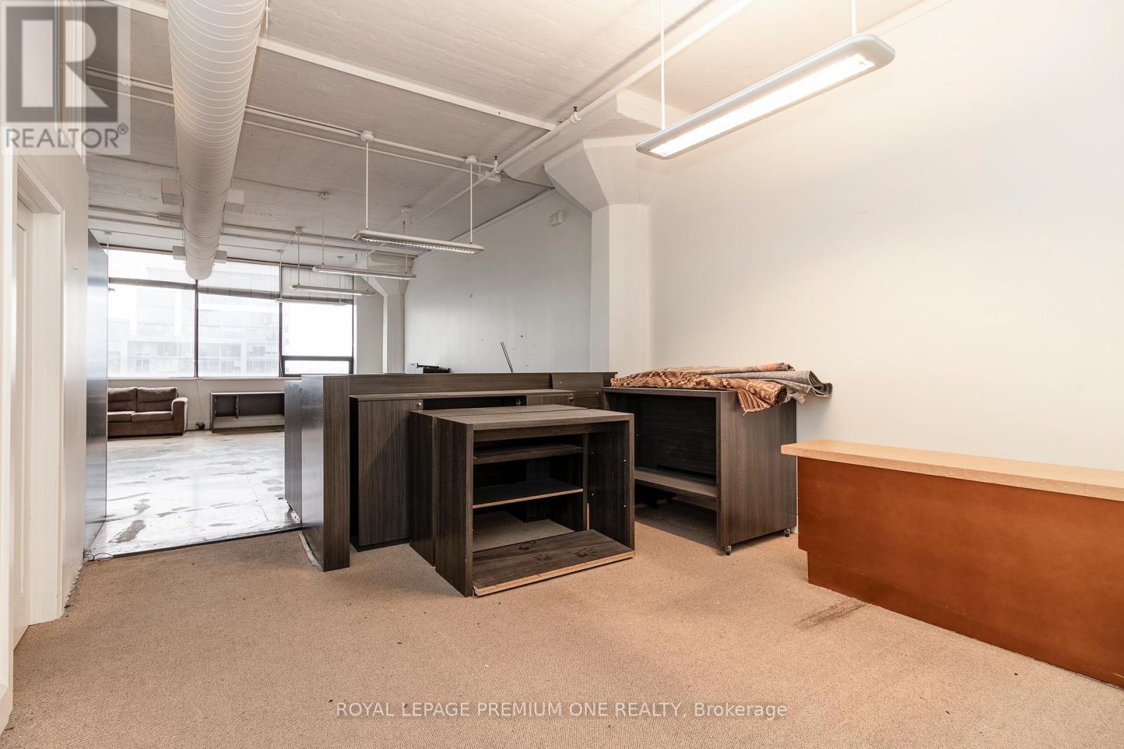 403 - 672 Dupont Street Property Photo 8