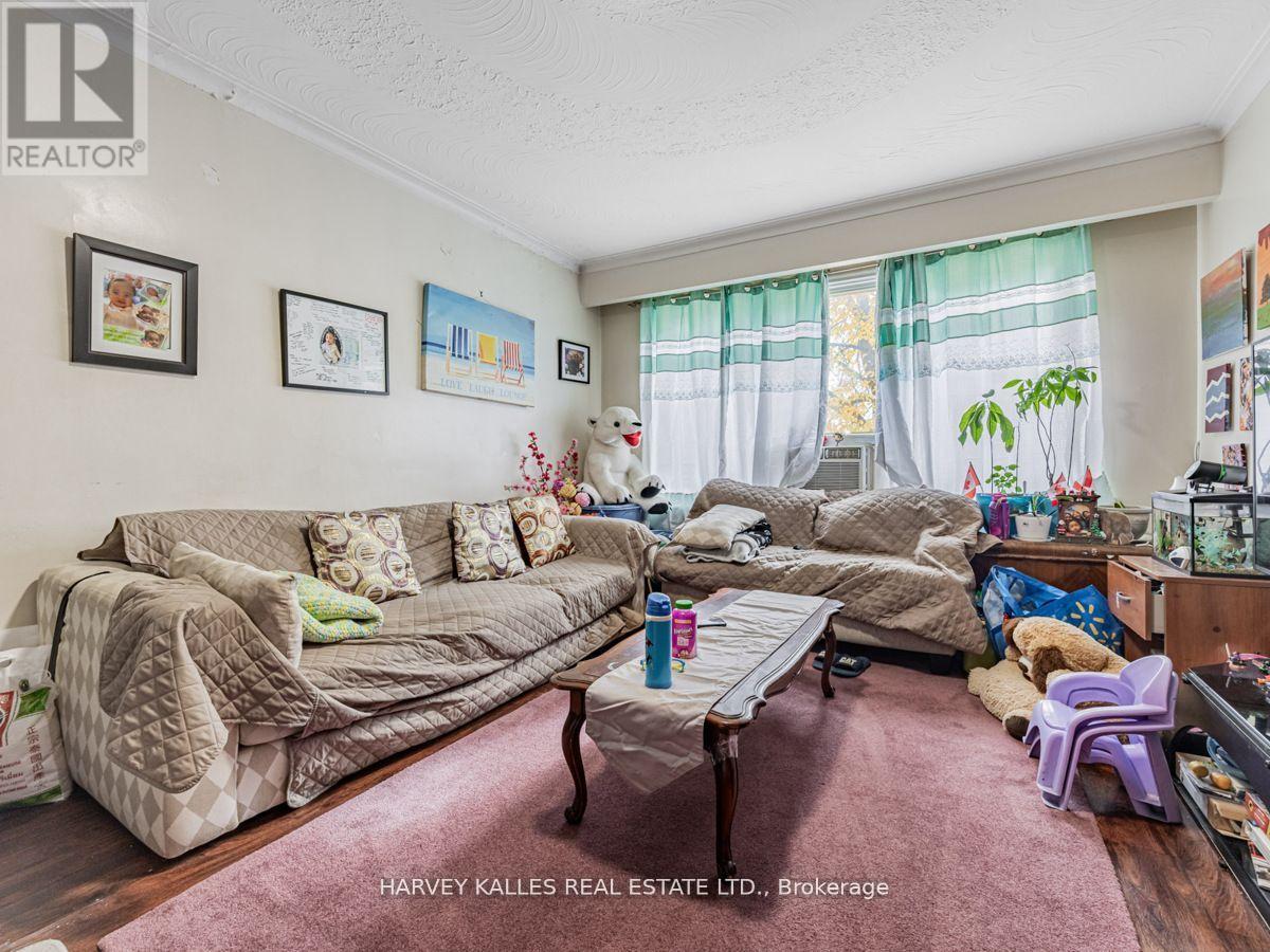 6 Carrington Avenue Property Photo 9