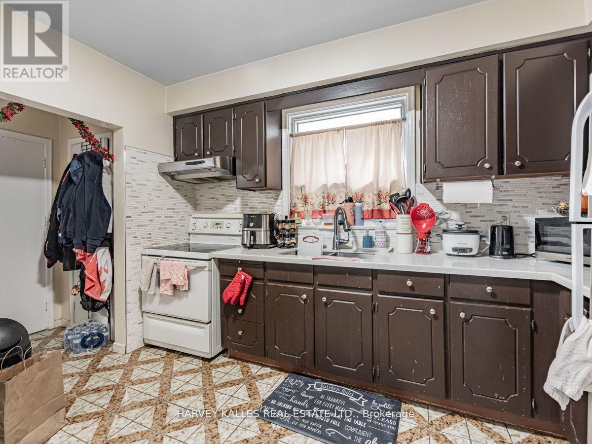 6 Carrington Avenue Property Photo 12