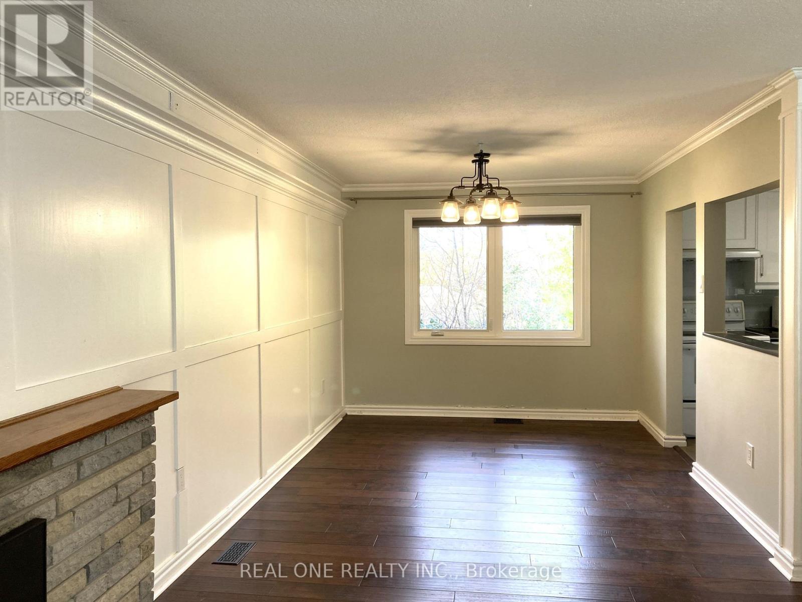 12 Lyndfield Crescent Property Photo 4