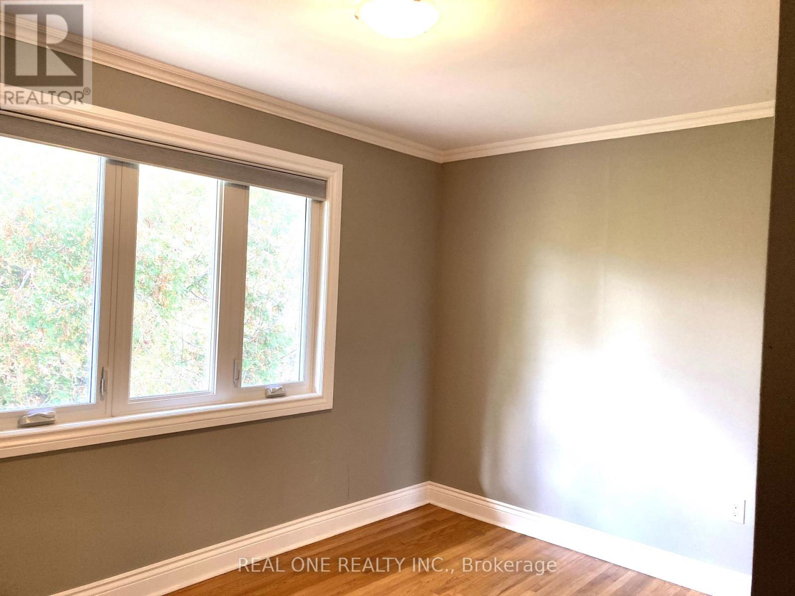12 Lyndfield Crescent Property Photo 14
