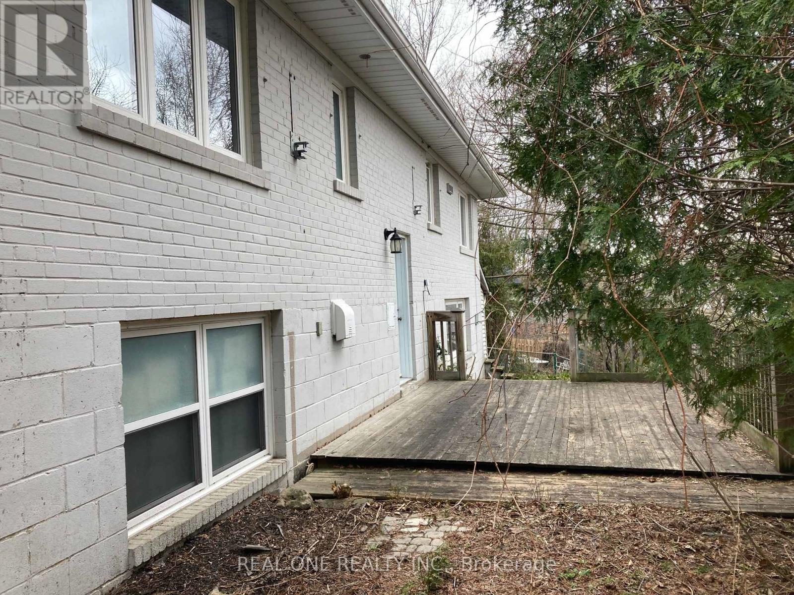 12 Lyndfield Crescent Property Photo 23