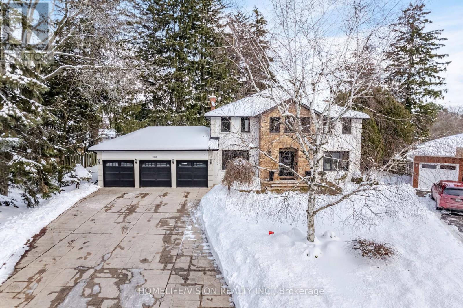 1298 Bunsden Avenue Property Photo 1