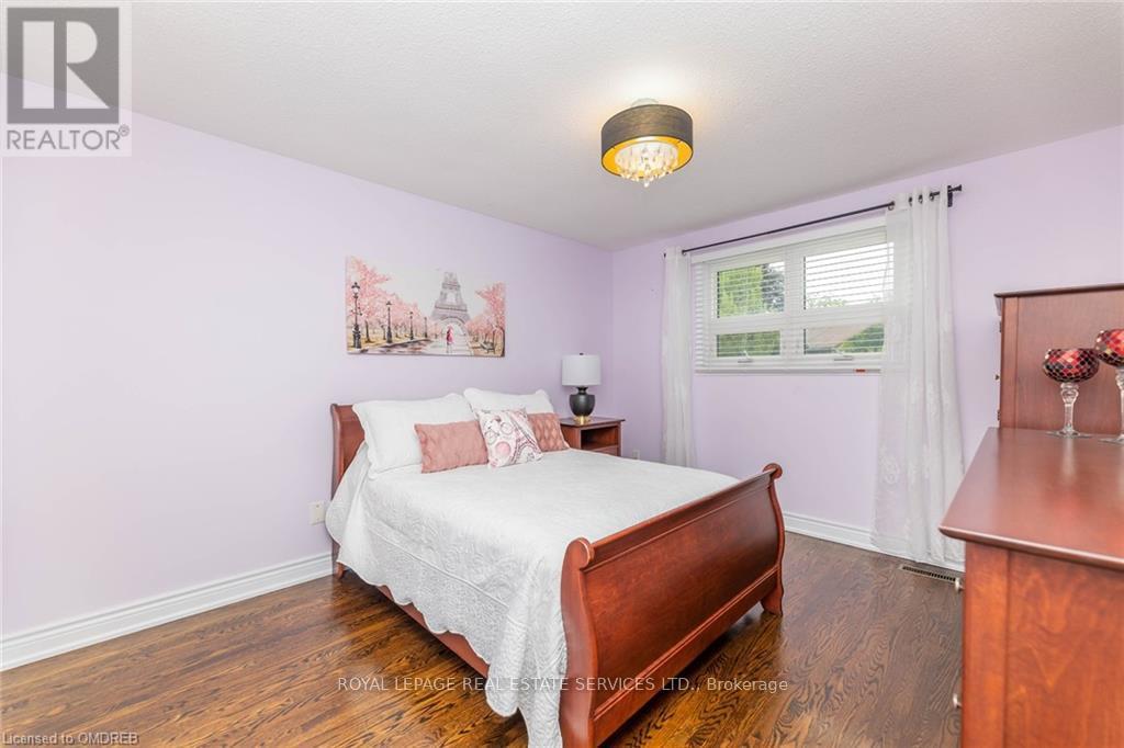 2123 Kawartha Crescent Property Photo 22