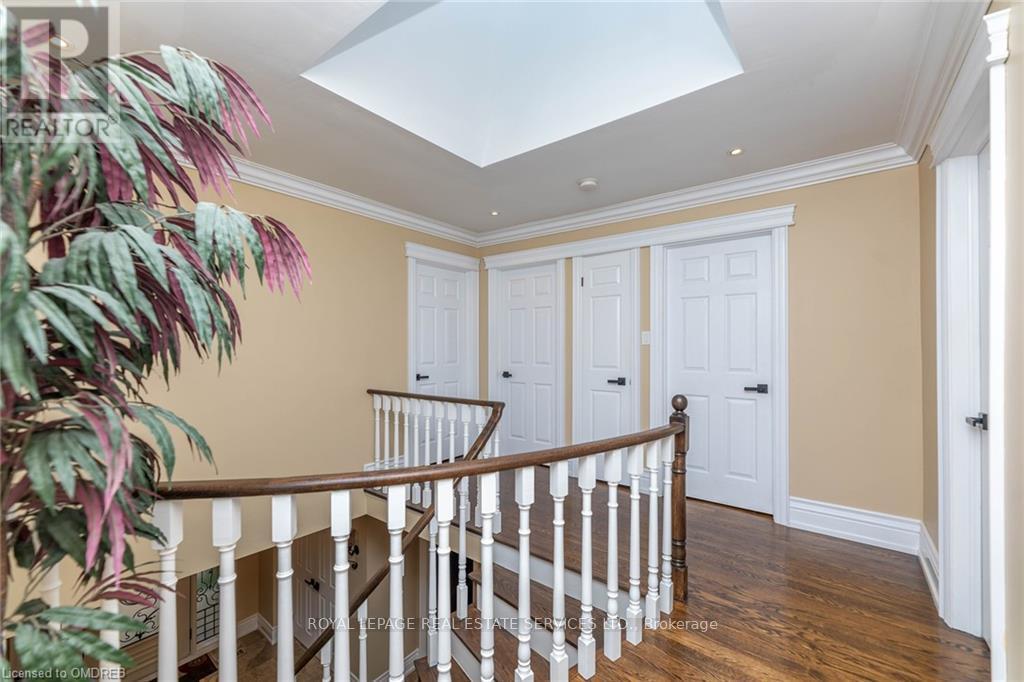 2123 Kawartha Crescent Property Photo 30
