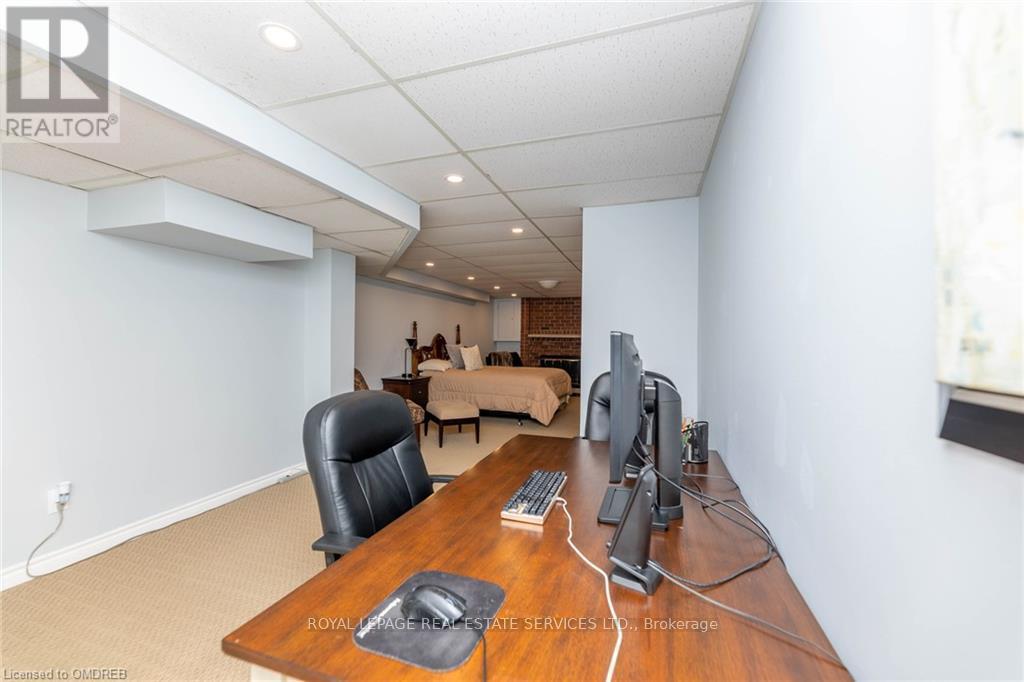 2123 Kawartha Crescent Property Photo 33