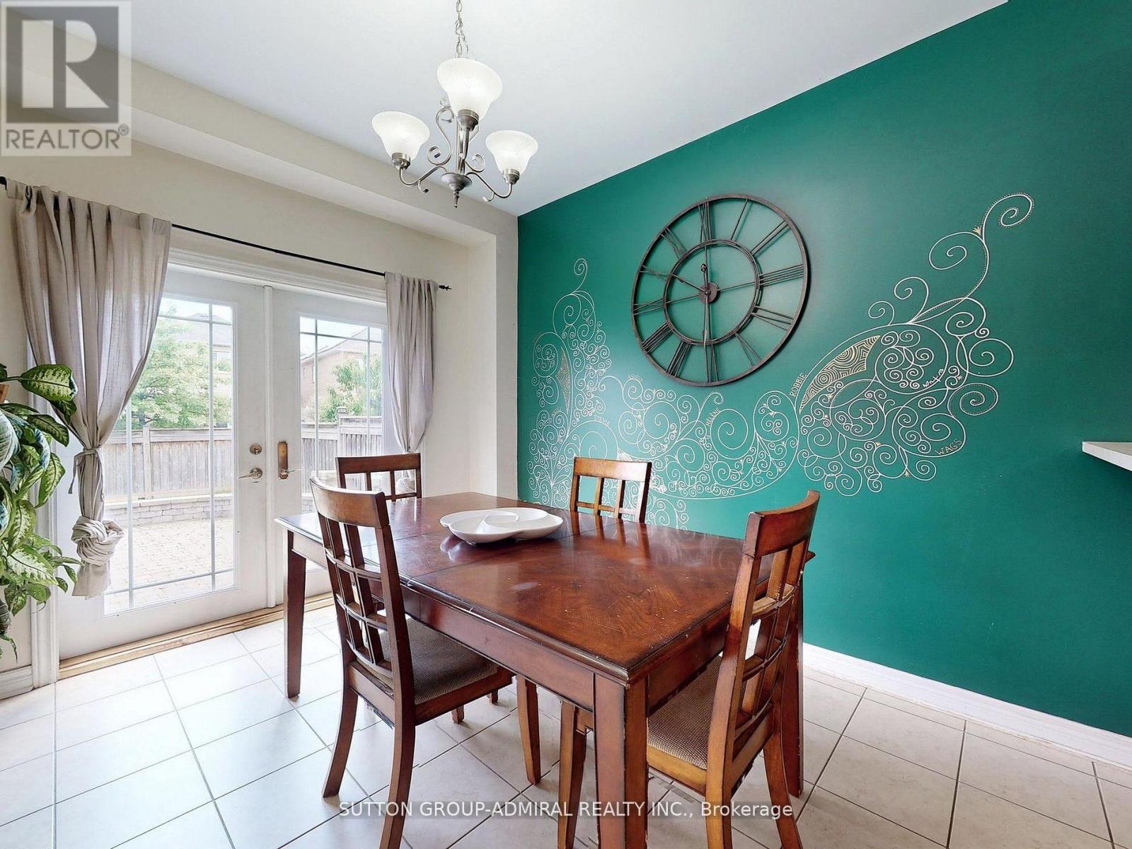 13 Fallgate Drive Property Photo 13