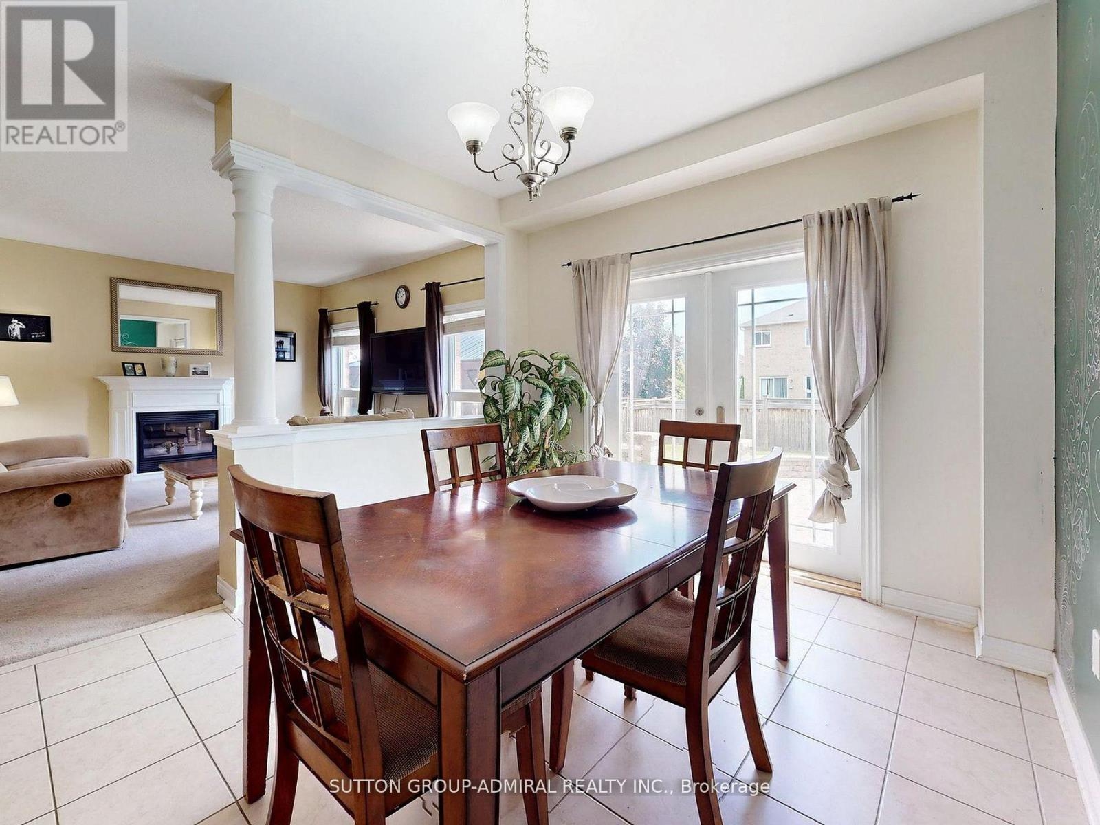 13 Fallgate Drive Property Photo 14