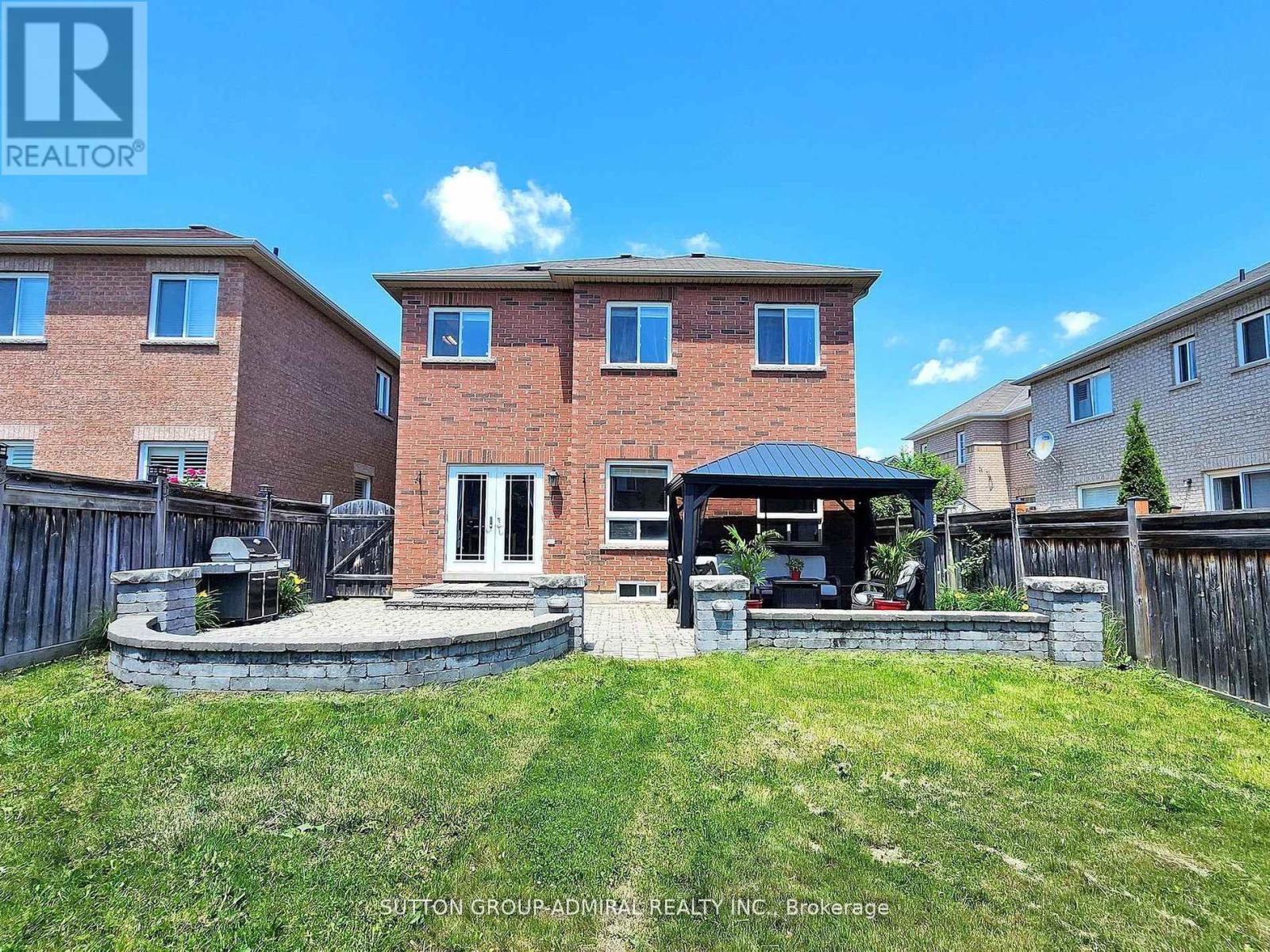 13 Fallgate Drive Property Photo 31