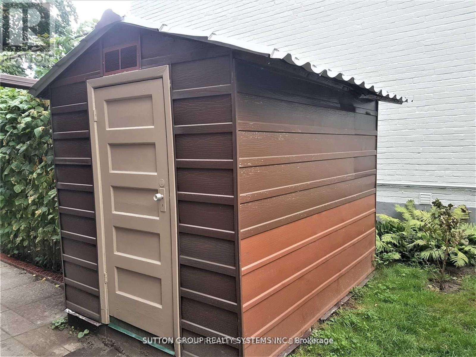 177 Brookside Avenue Property Photo 15