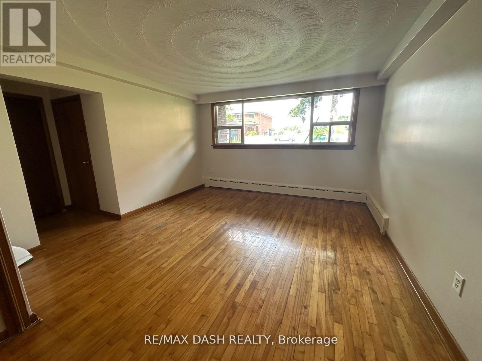 8 Nineteenth Street Property Photo 12