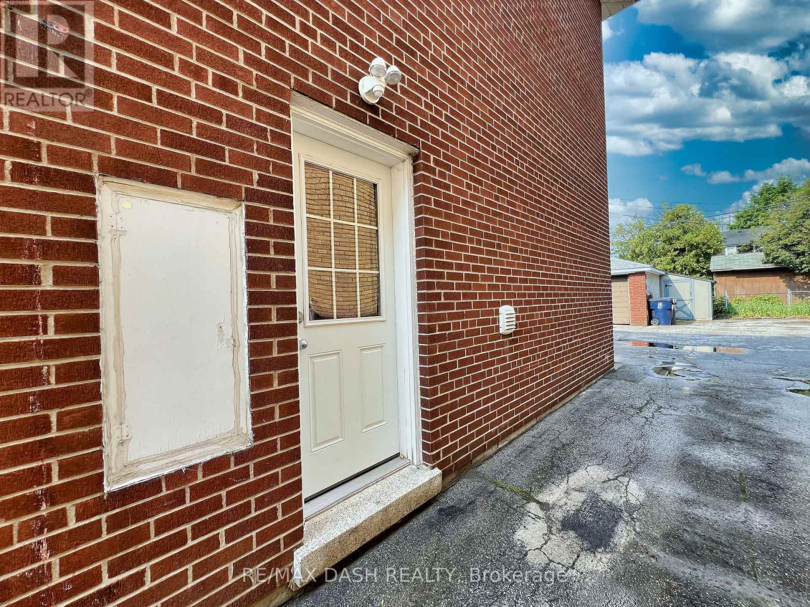 8 Nineteenth Street Property Photo 14