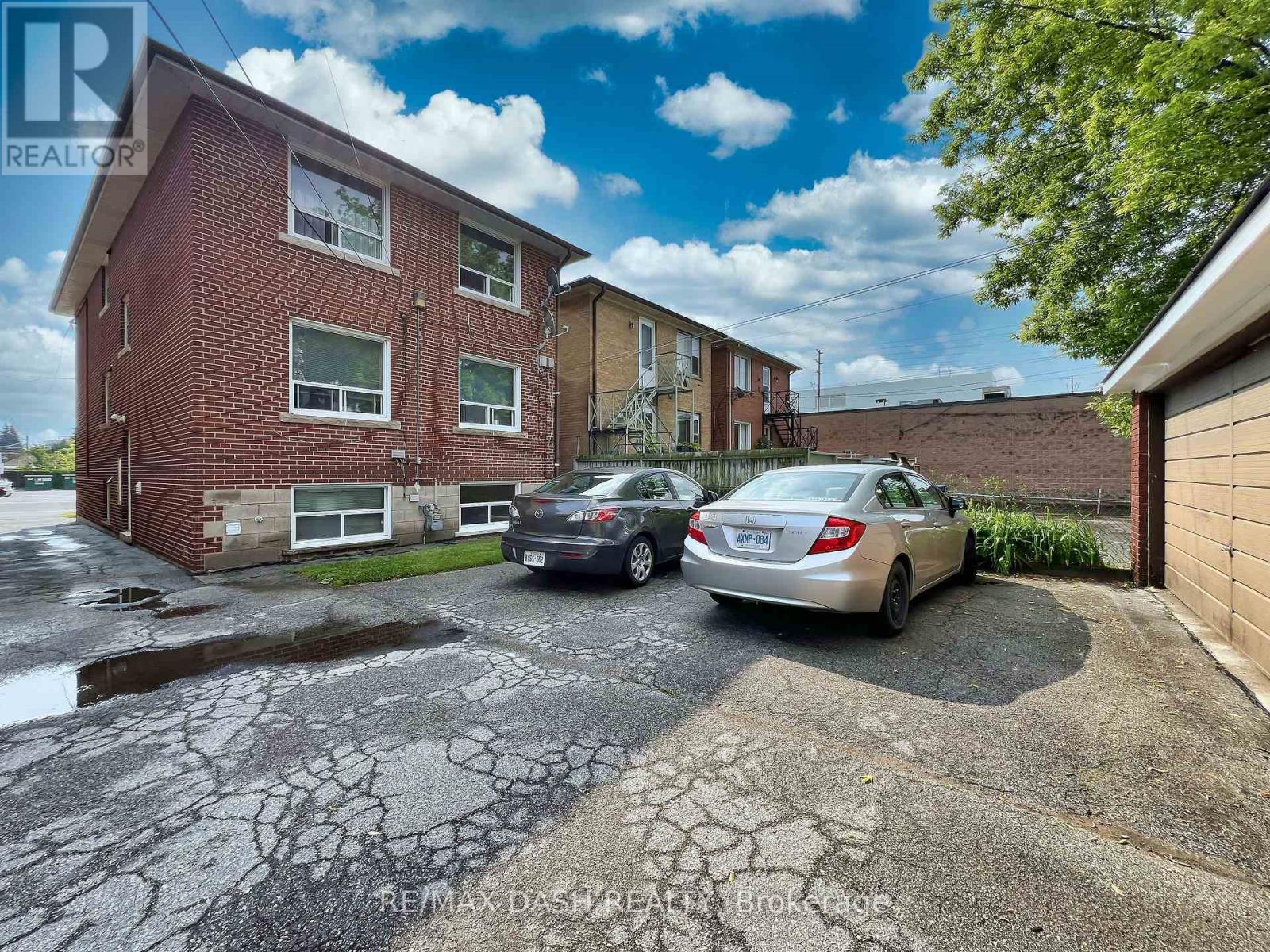 8 Nineteenth Street Property Photo 16