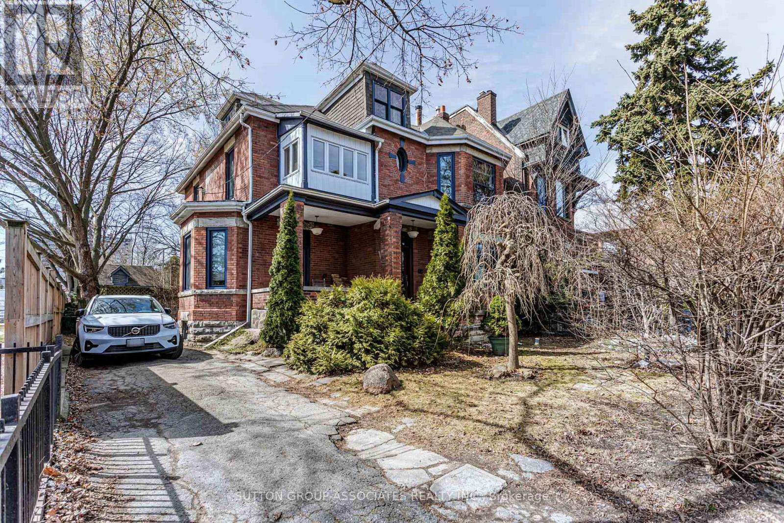 20 Fuller Avenue Property Photo 1