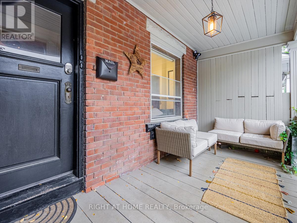 547 Saint Clarens Avenue Property Photo 3