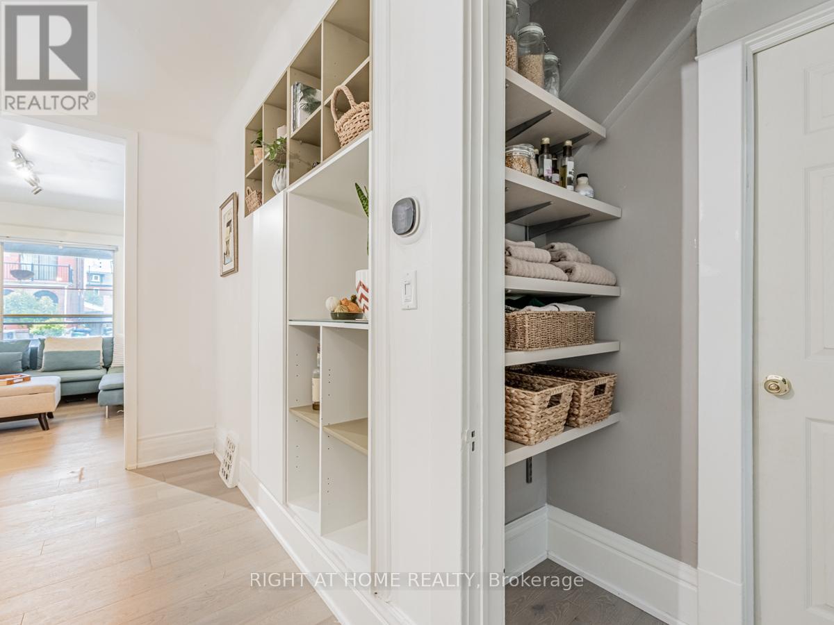 547 Saint Clarens Avenue Property Photo 12