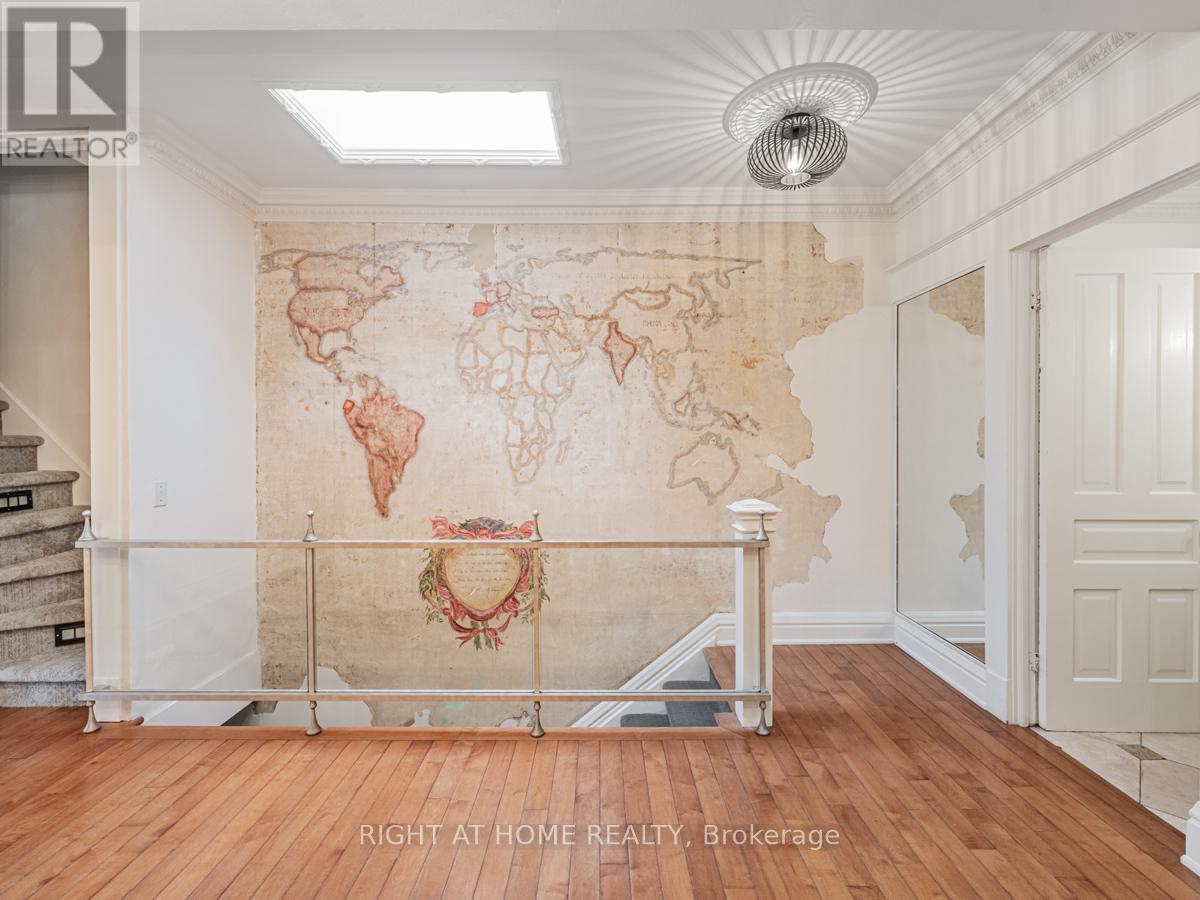 547 Saint Clarens Avenue Property Photo 18