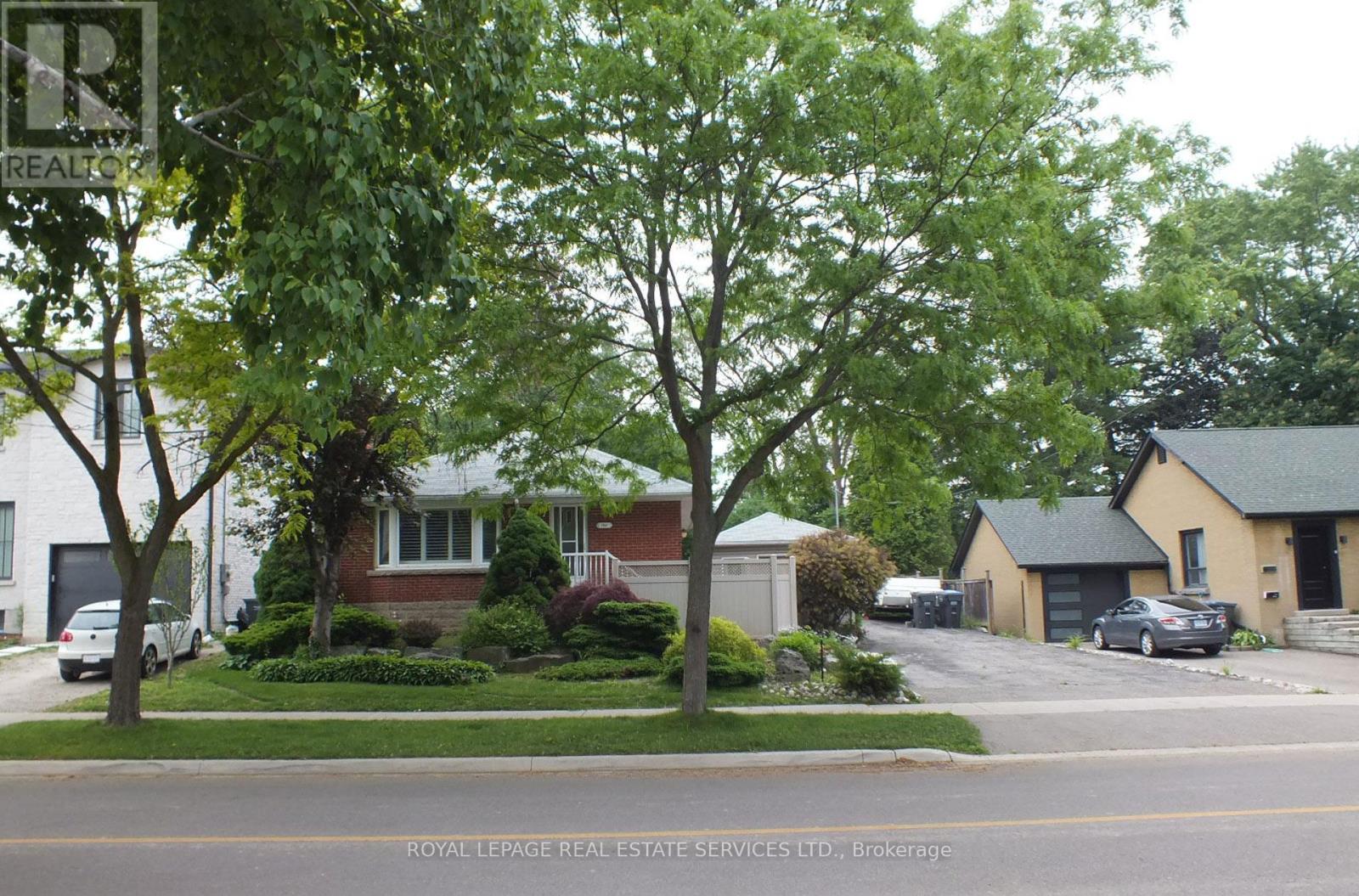 1361 Kenmuir Avenue Property Photo 2