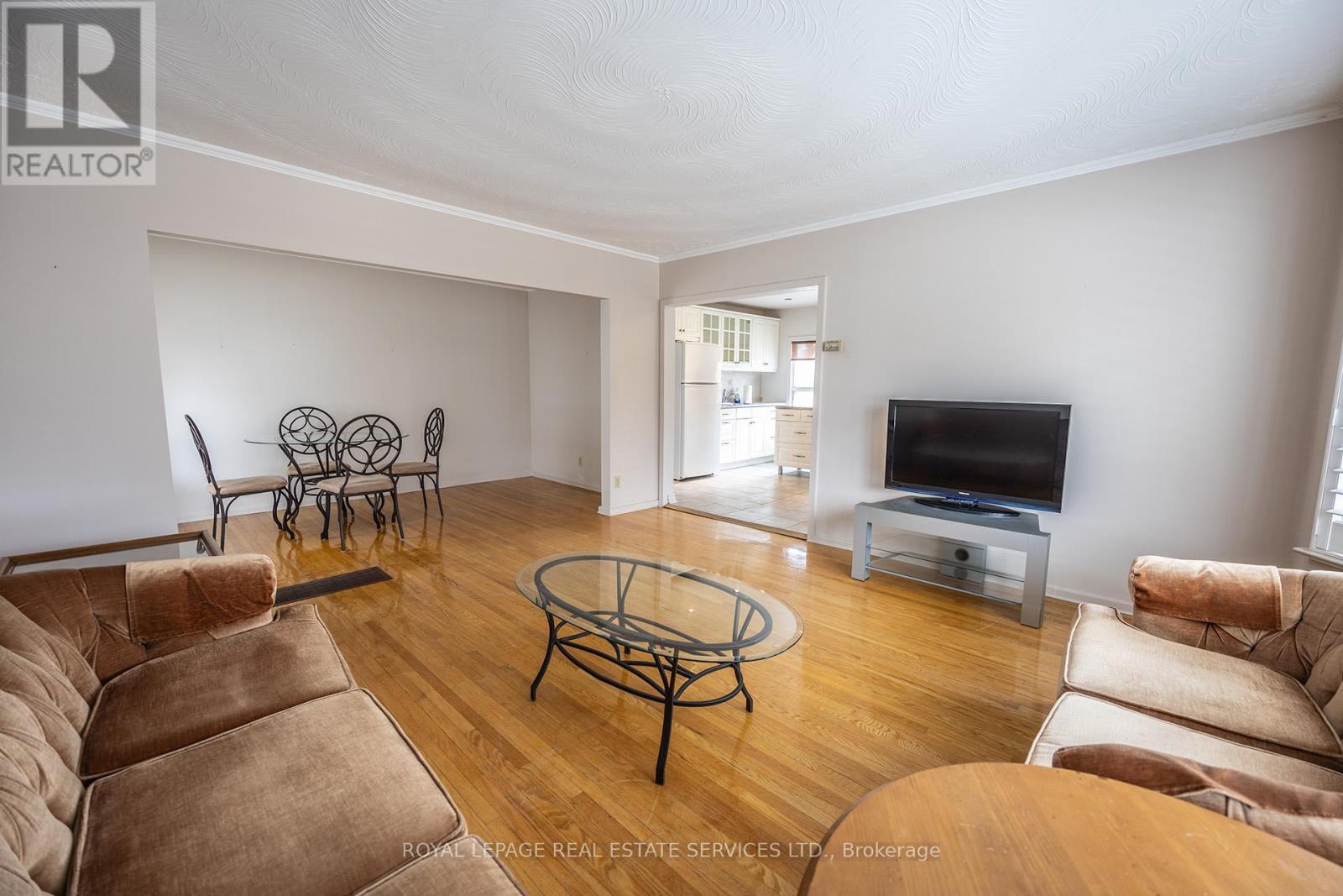 1361 Kenmuir Avenue Property Photo 6
