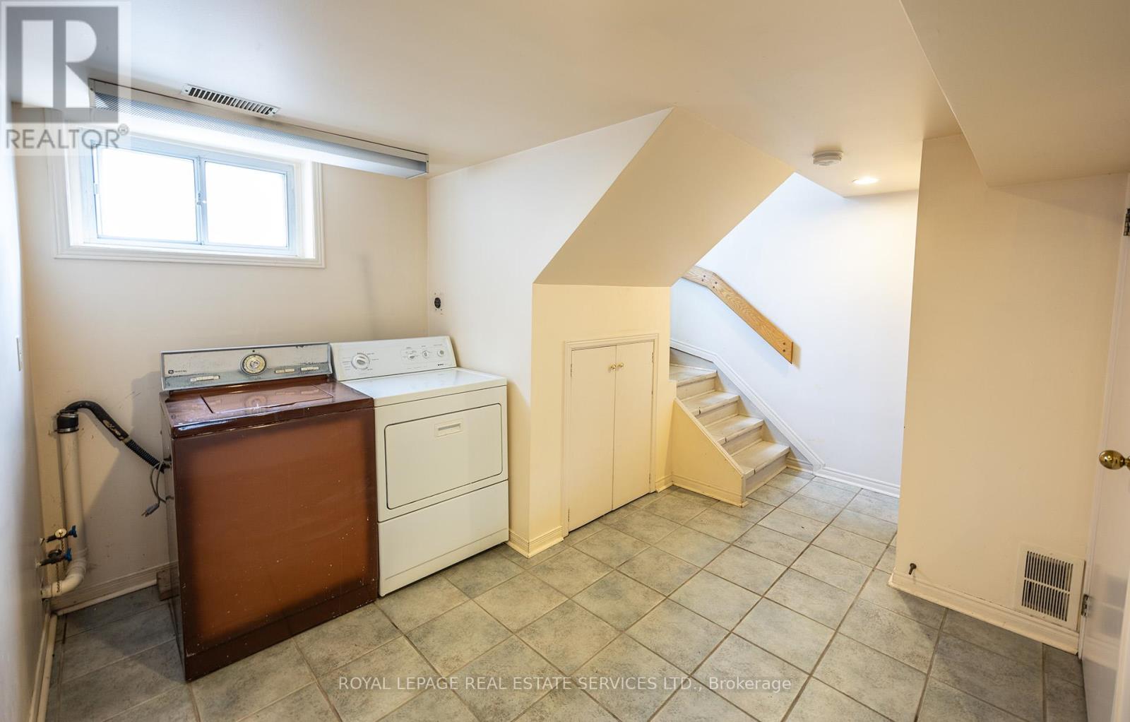 1361 Kenmuir Avenue Property Photo 17