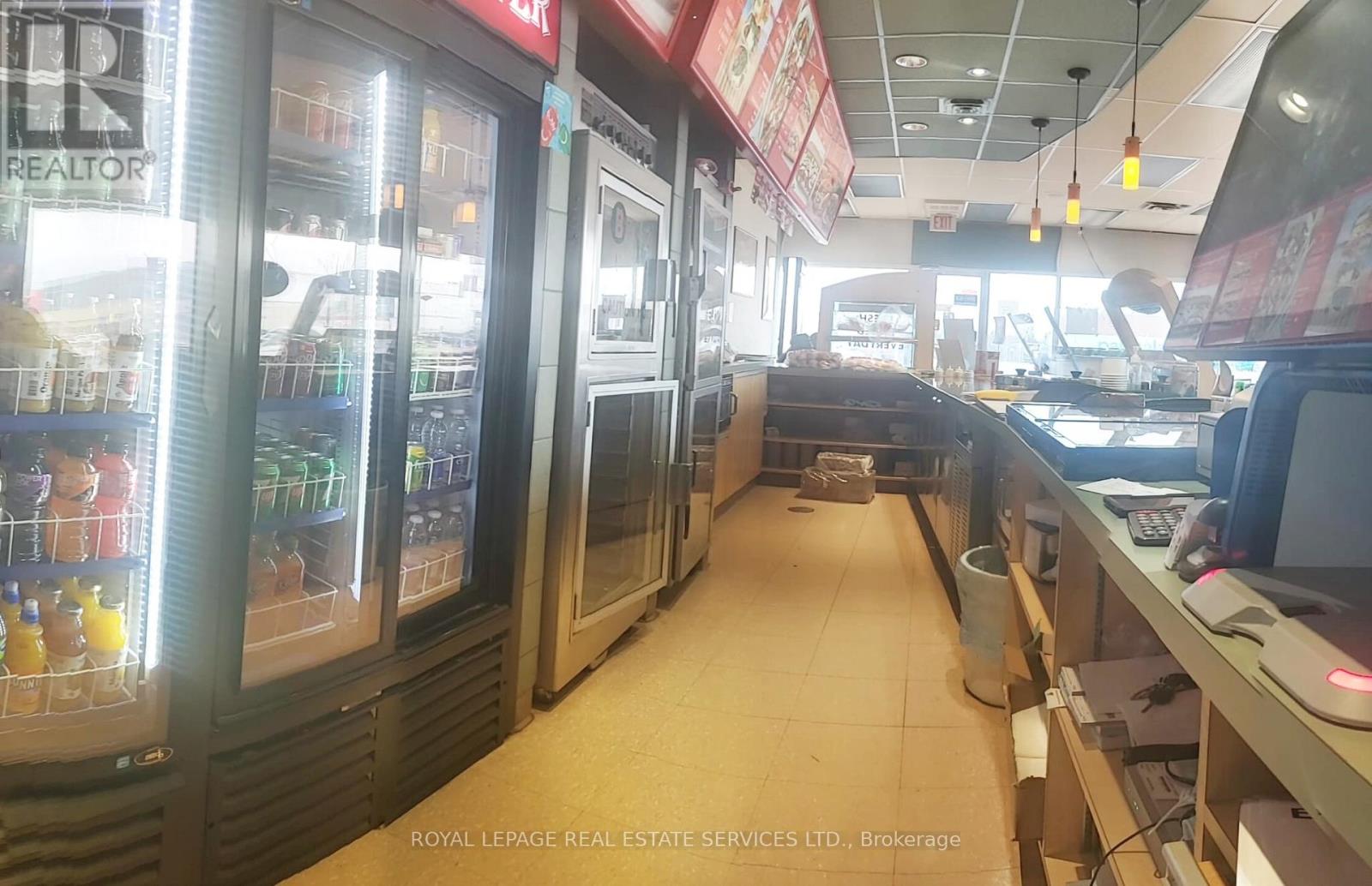 C-102 - 5555 Eglinton Avenue W Property Photo 4