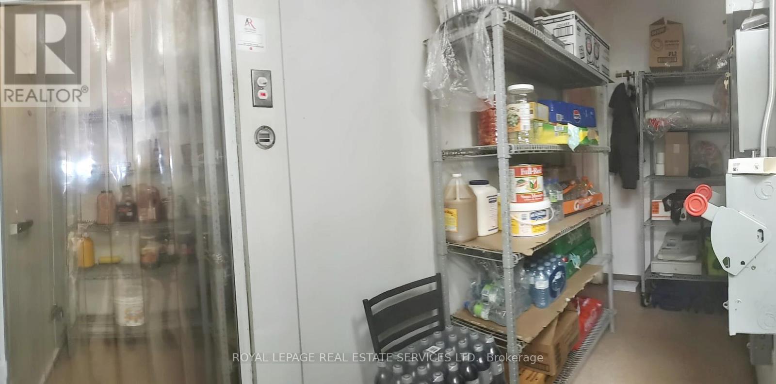 C-102 - 5555 Eglinton Avenue W Property Photo 8