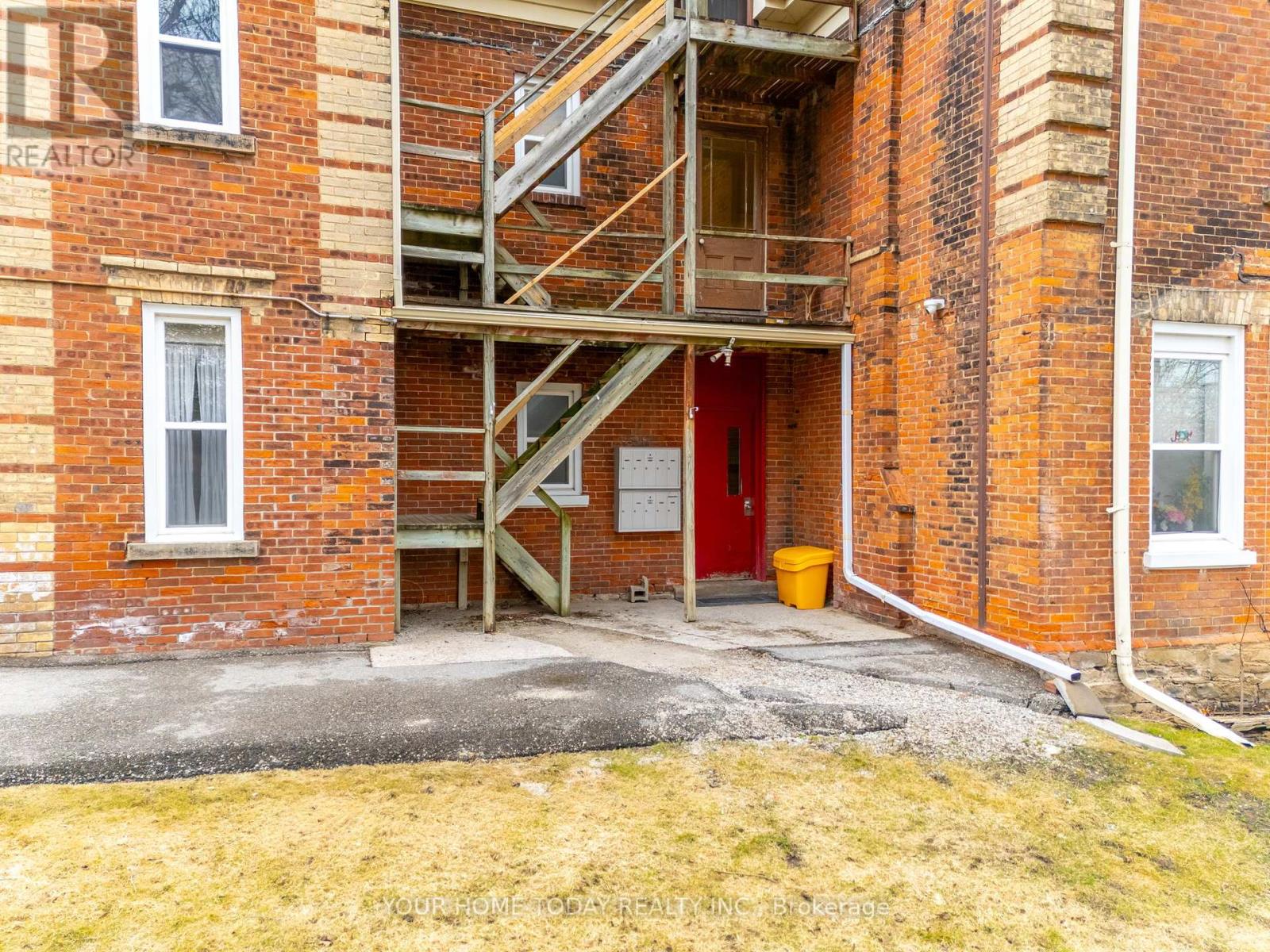 36 Market Street Property Photo 20