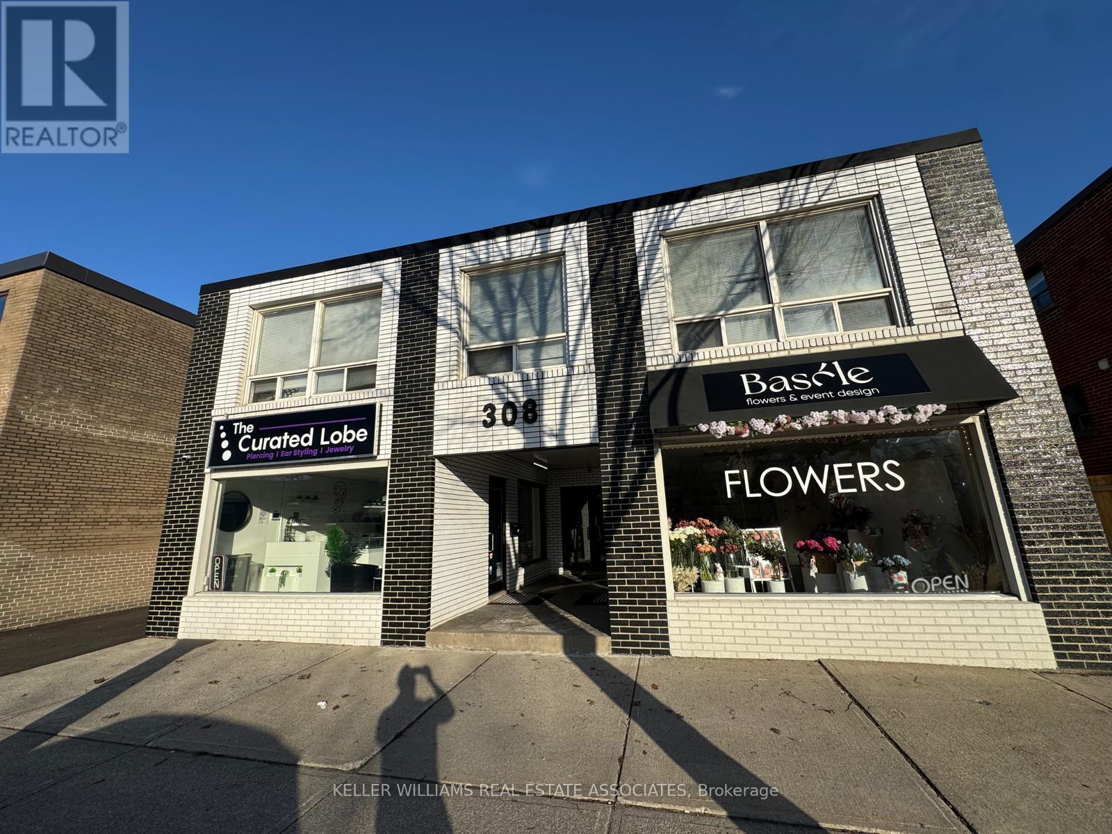 LOWER LEVEL - 308 LAKESHORE ROAD E Property Photo 1