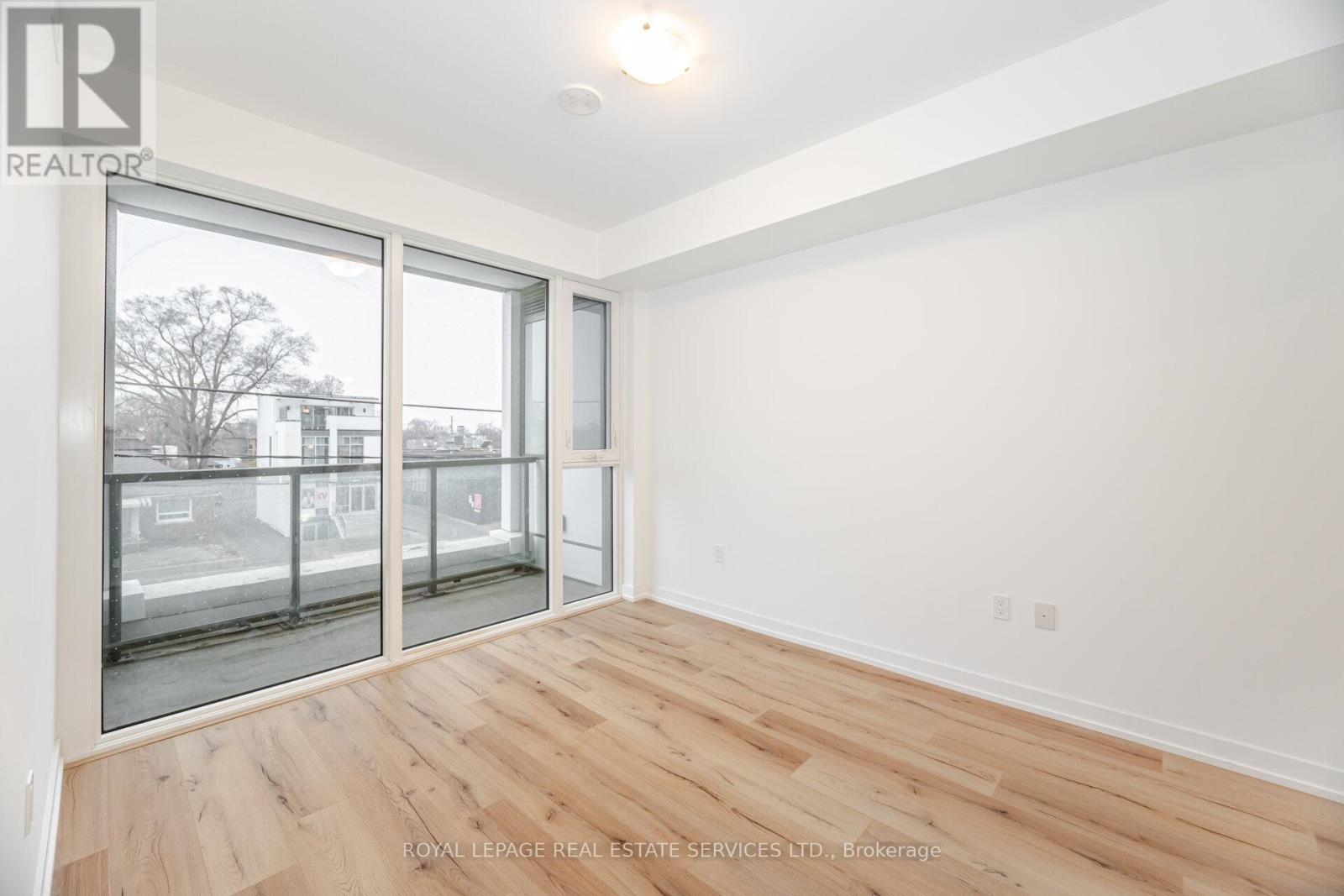 203 - 1195 The Queensway Avenue Property Photo 9