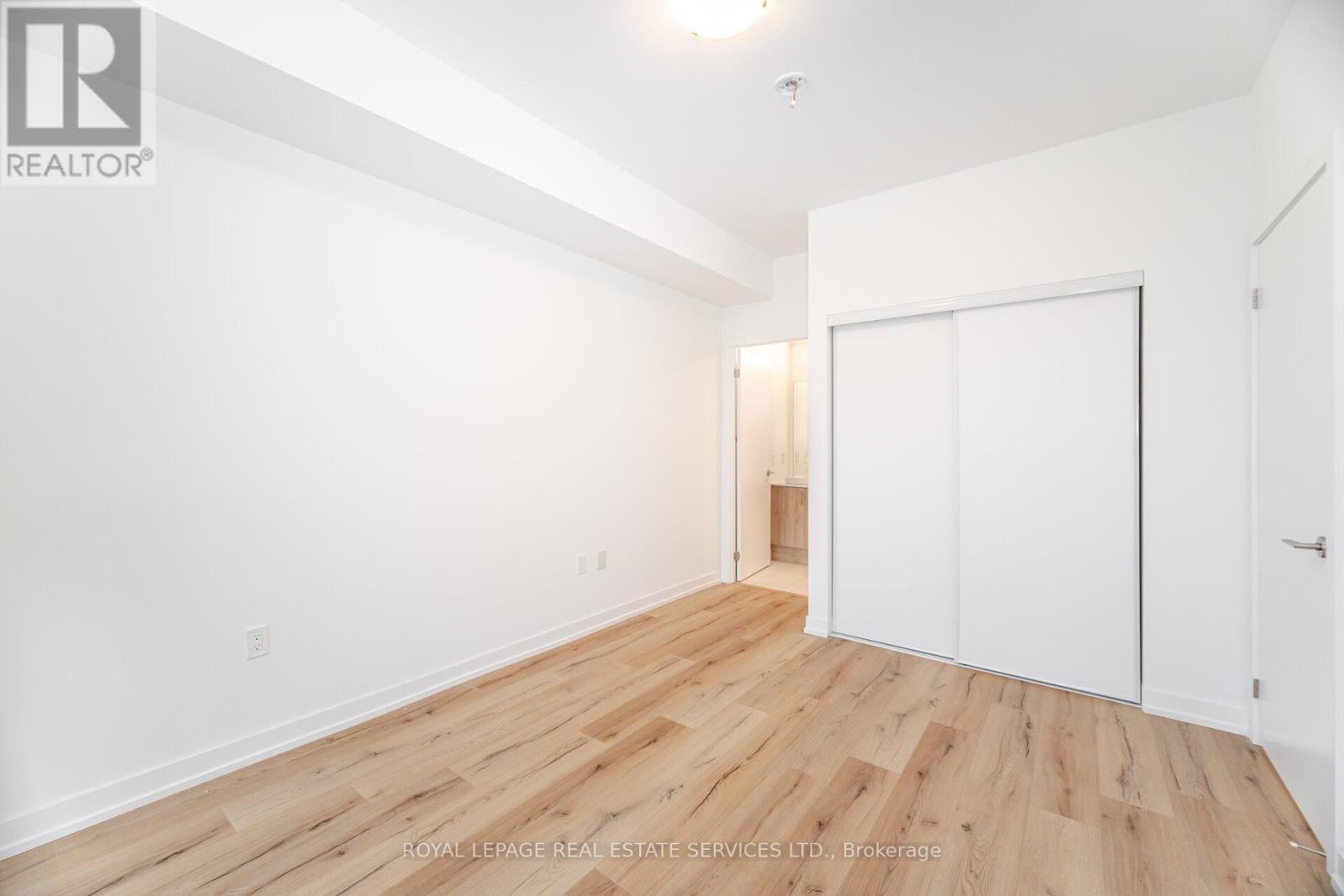 203 - 1195 The Queensway Avenue Property Photo 11