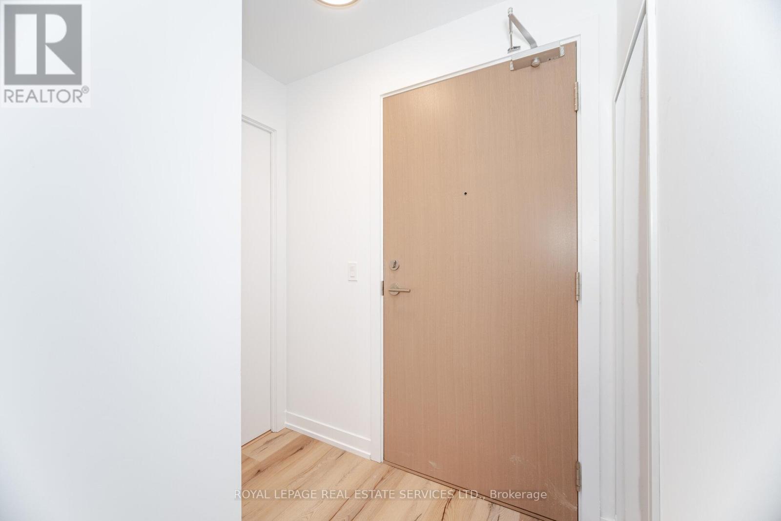 203 - 1195 The Queensway Avenue Property Photo 20