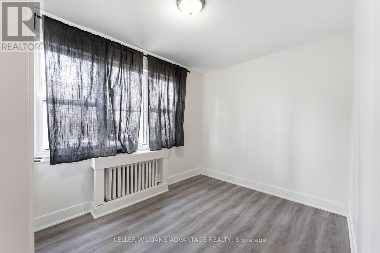 202 - 112 Alder Crescent Property Photo 7