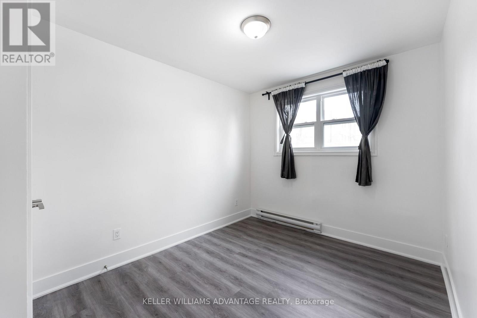202 - 112 Alder Crescent Property Photo 9