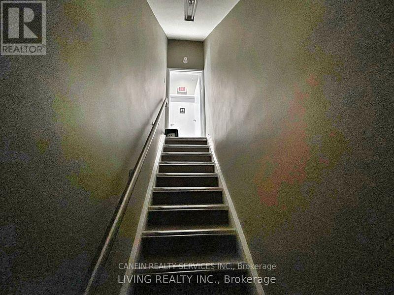 3039 Hurontario Street Property Photo 2
