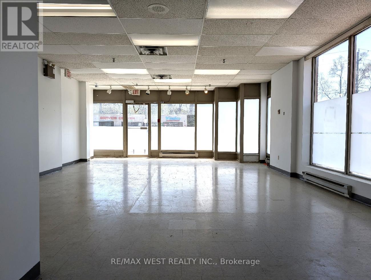 Unit 1 - 2468 Eglinton Avenue W Property Photo 7