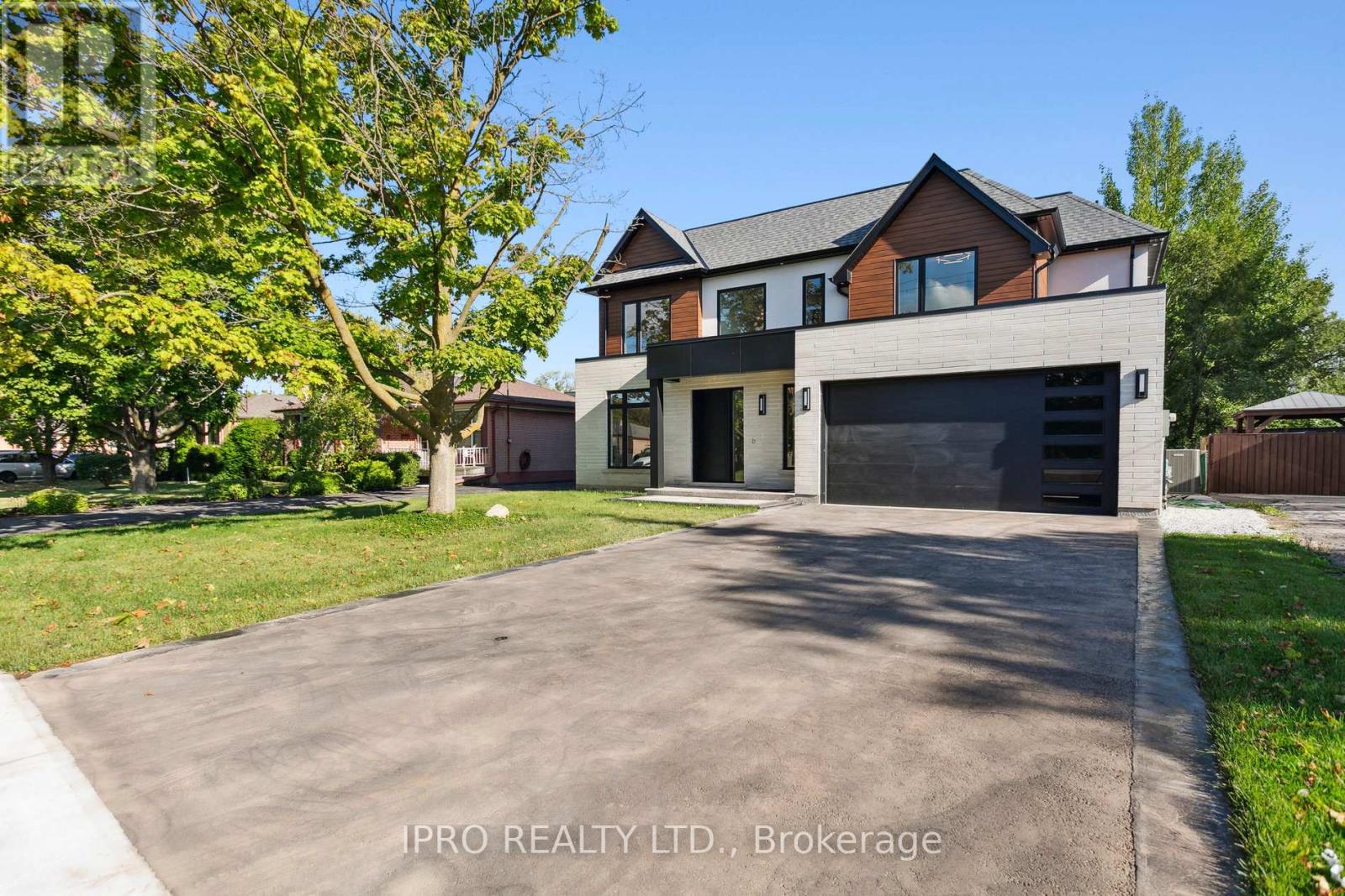 2082 Bridge Road Property Photo 2