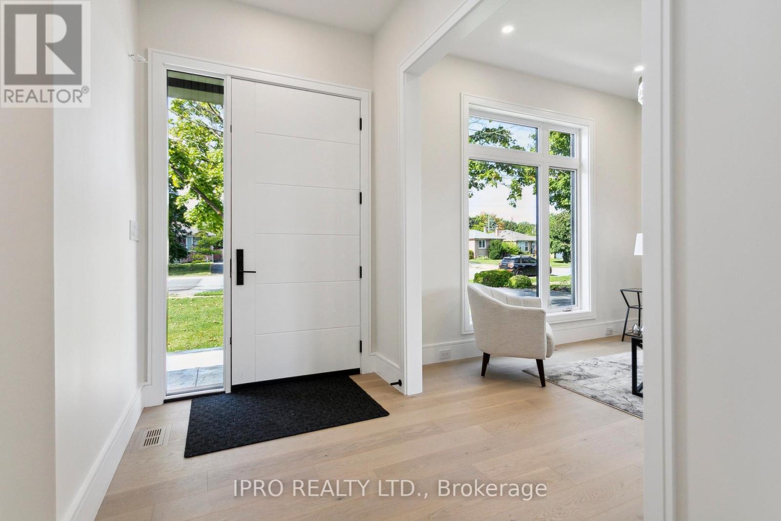 2082 Bridge Road Property Photo 3