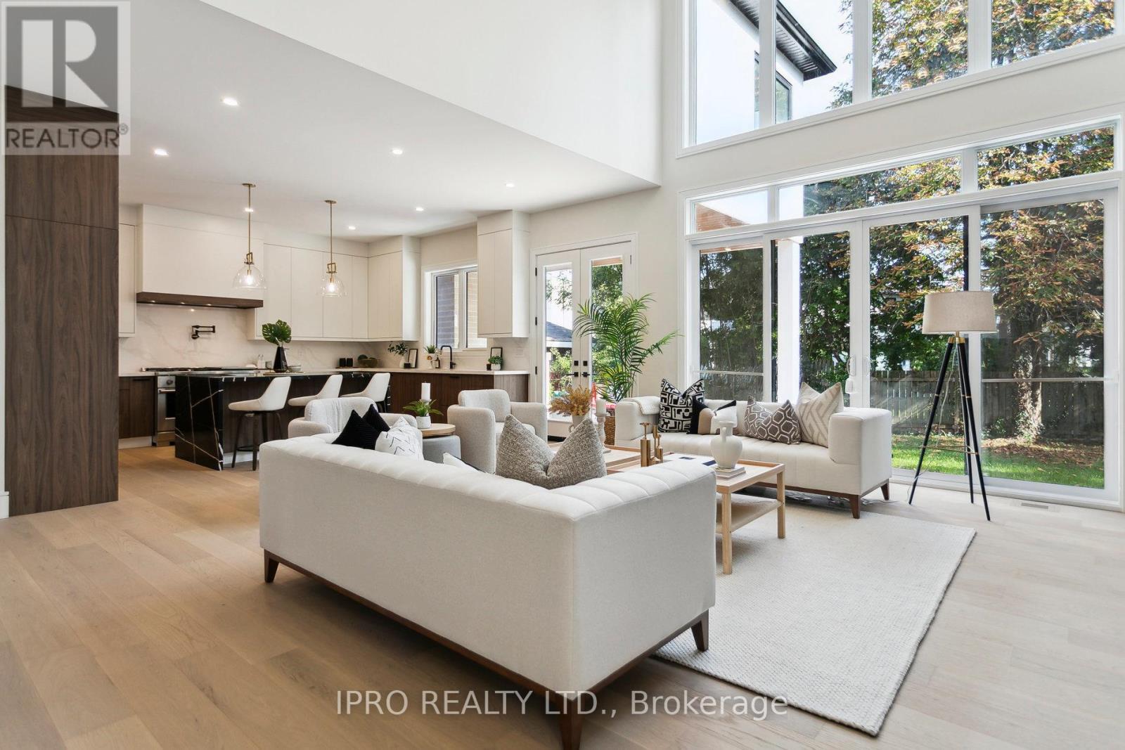 2082 Bridge Road Property Photo 12