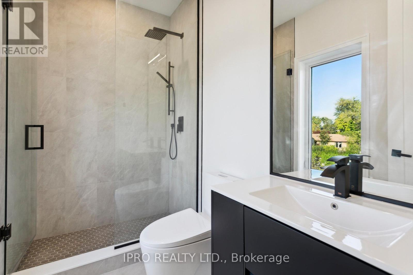 2082 Bridge Road Property Photo 30