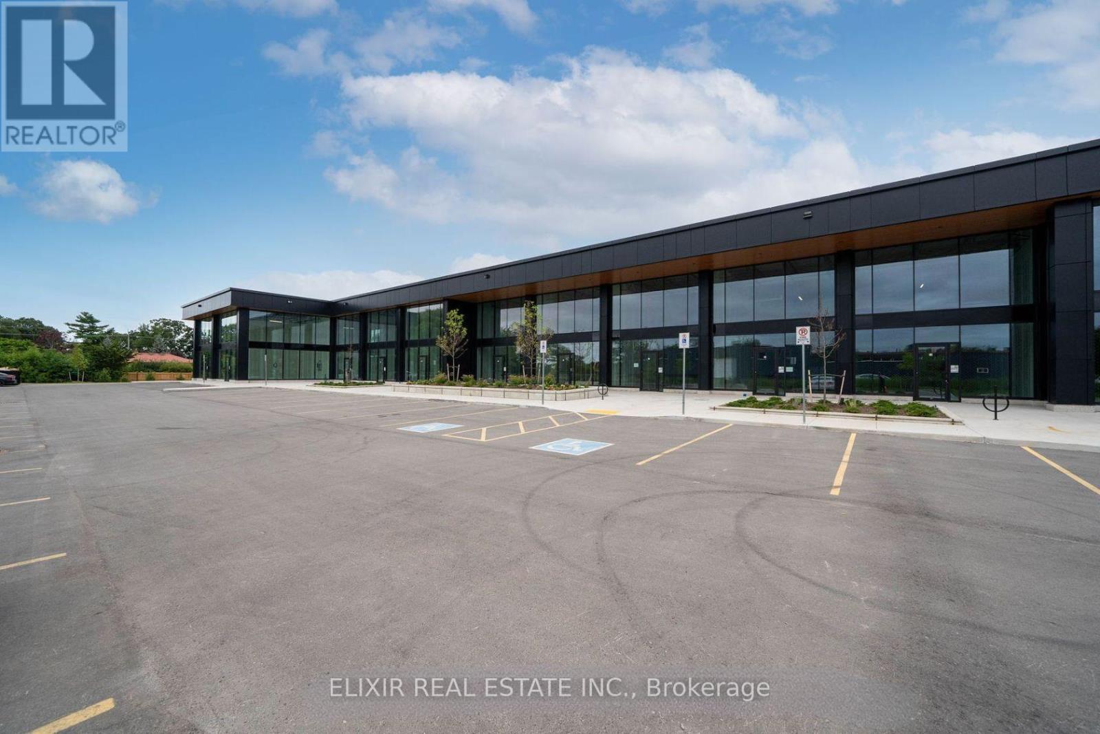 37 - 530 Speers Road Property Photo 4