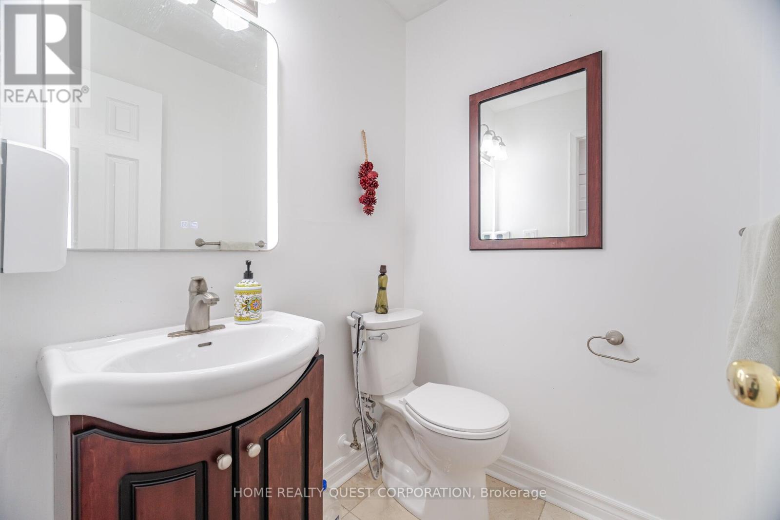 5 - 120 Falconer Drive Property Photo 15