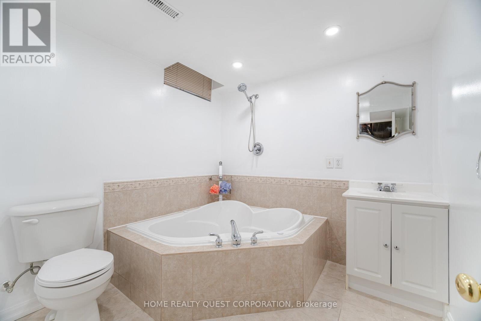 5 - 120 Falconer Drive Property Photo 32