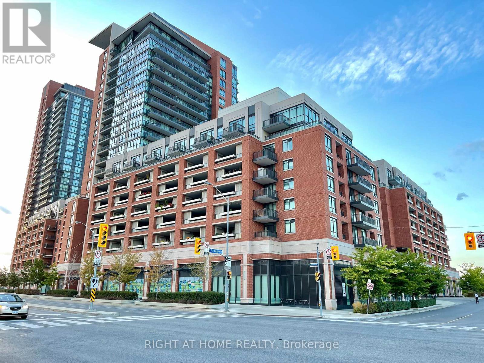 800 Lawrence Avenue W Property Photo 1