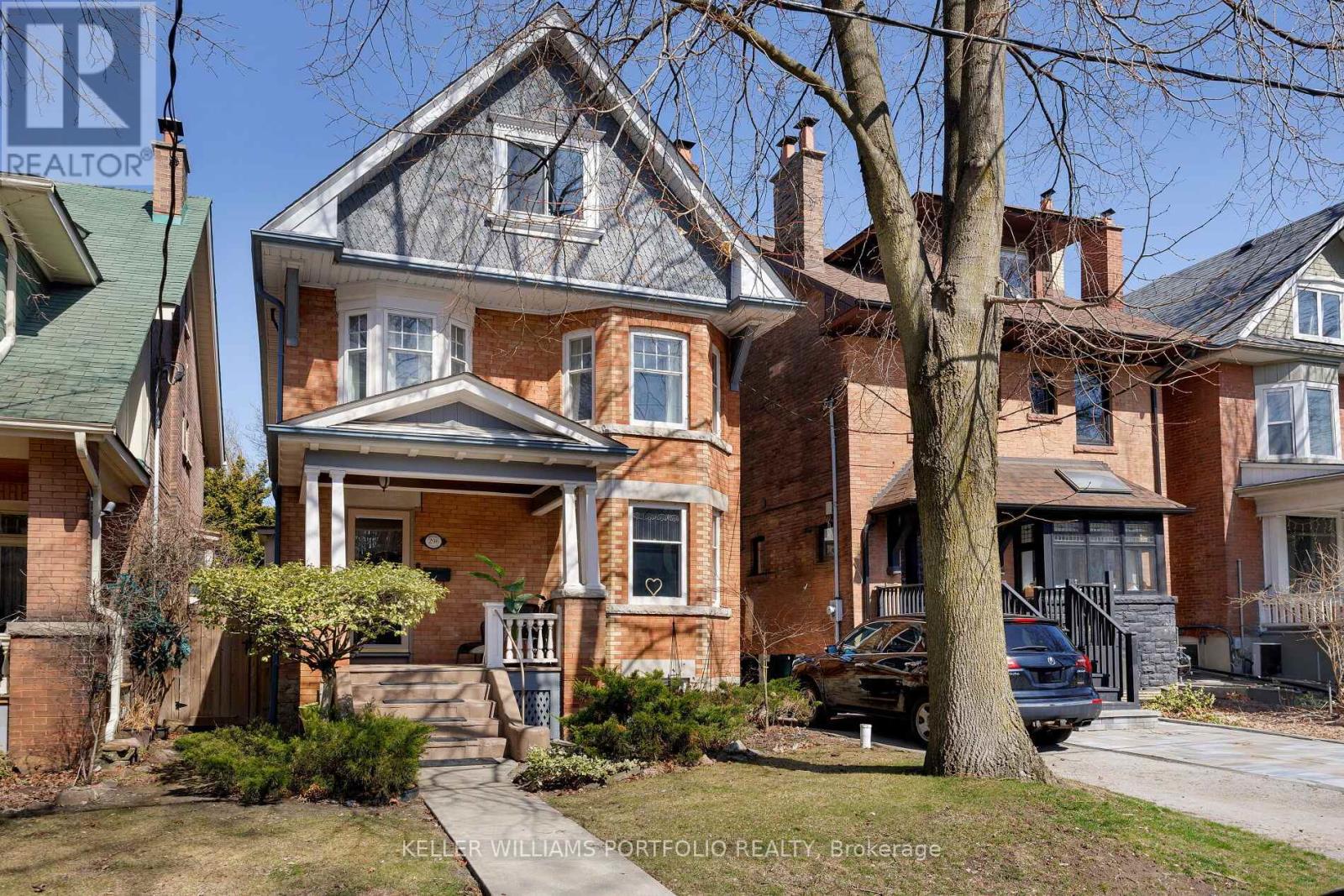 296 Wright Avenue Property Photo 1