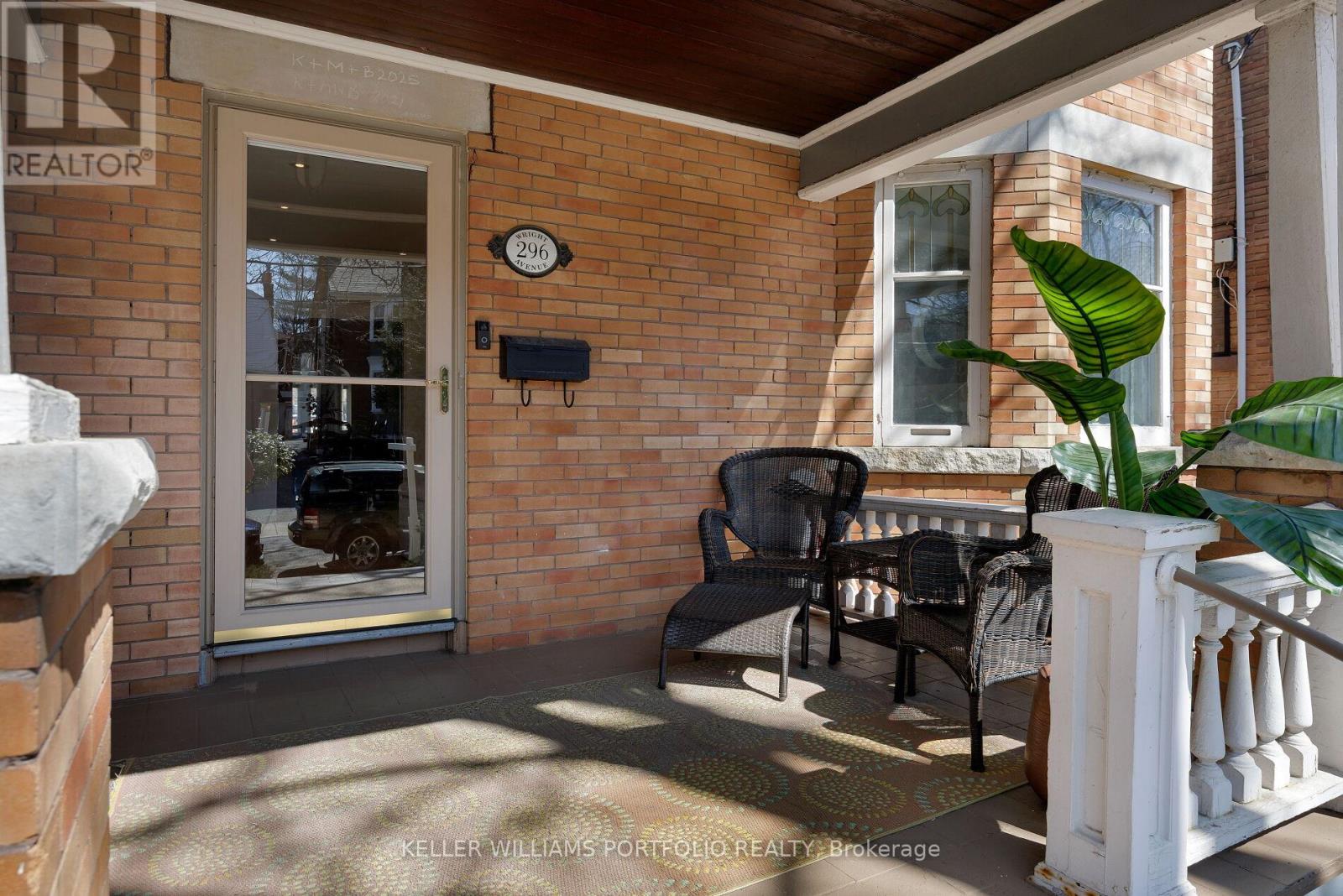 296 Wright Avenue Property Photo 2