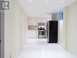 Lower - 150 Mavety Street Property Photo 3
