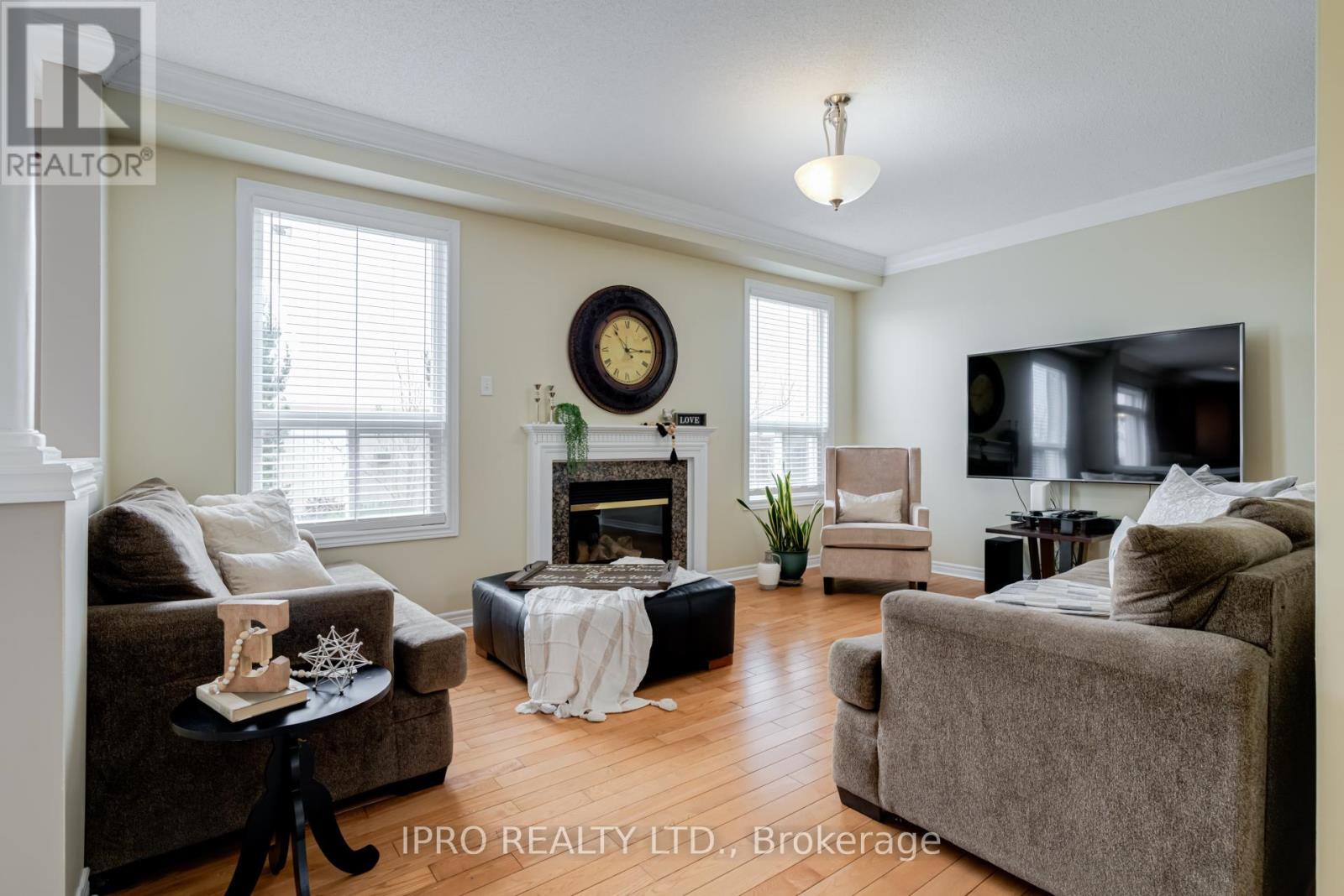 37 Donherb Crescent Property Photo 6