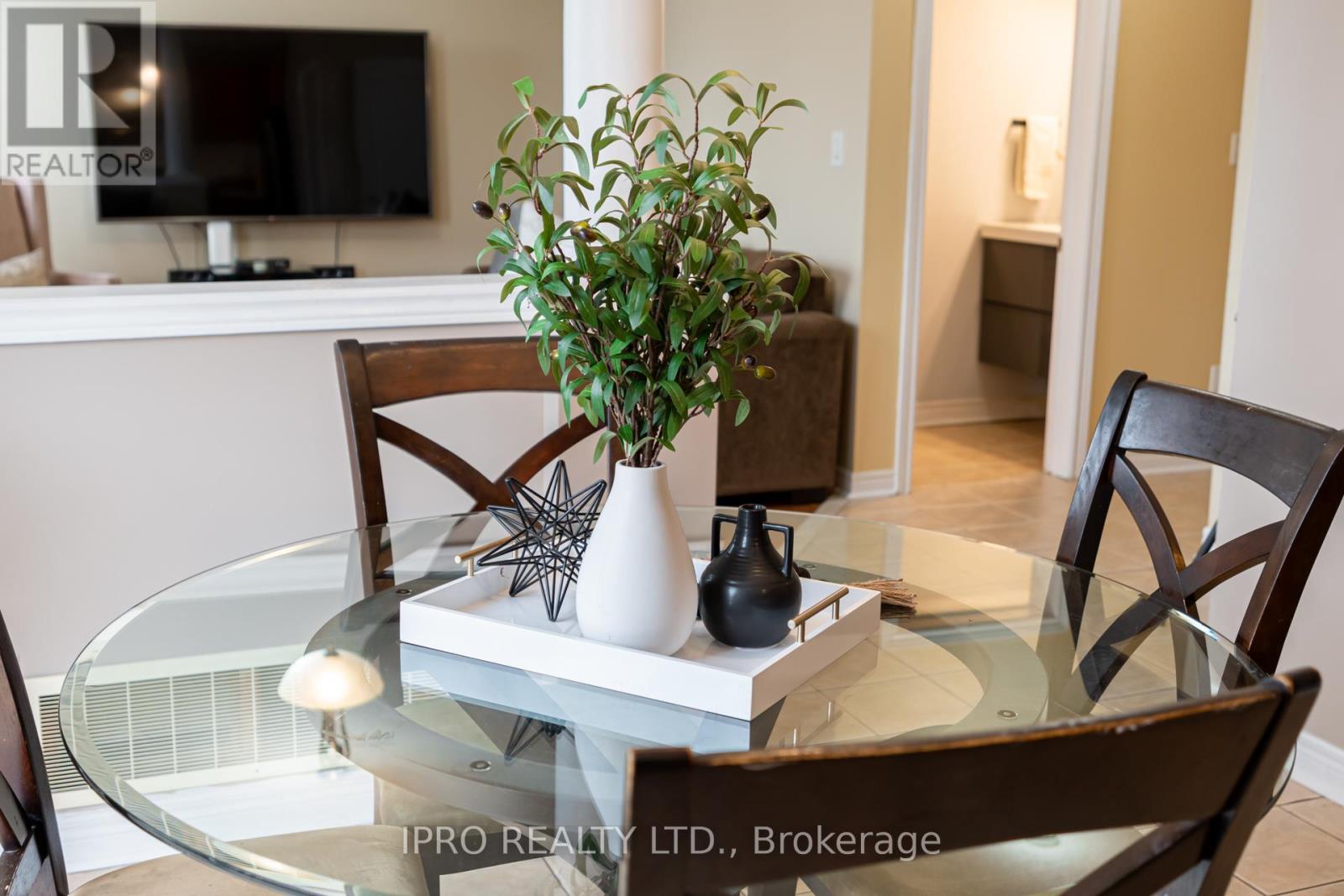 37 Donherb Crescent Property Photo 10